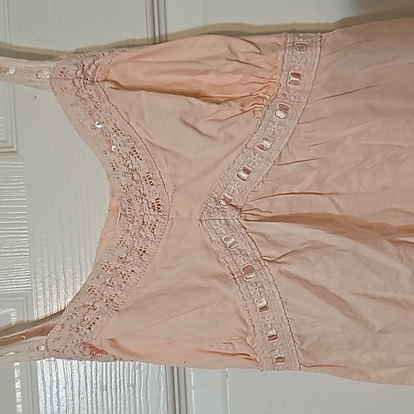 Pink tank top - Picture 2 of 4